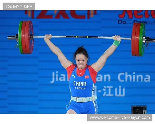 举重赛场重量级对决，世界纪录遭挑战，举重重量级视频完整版